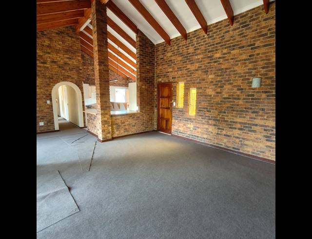 3 BEDROOM HOUSE TO LET IN WALDRIFT